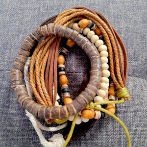 Pulsera rústica bellísima .